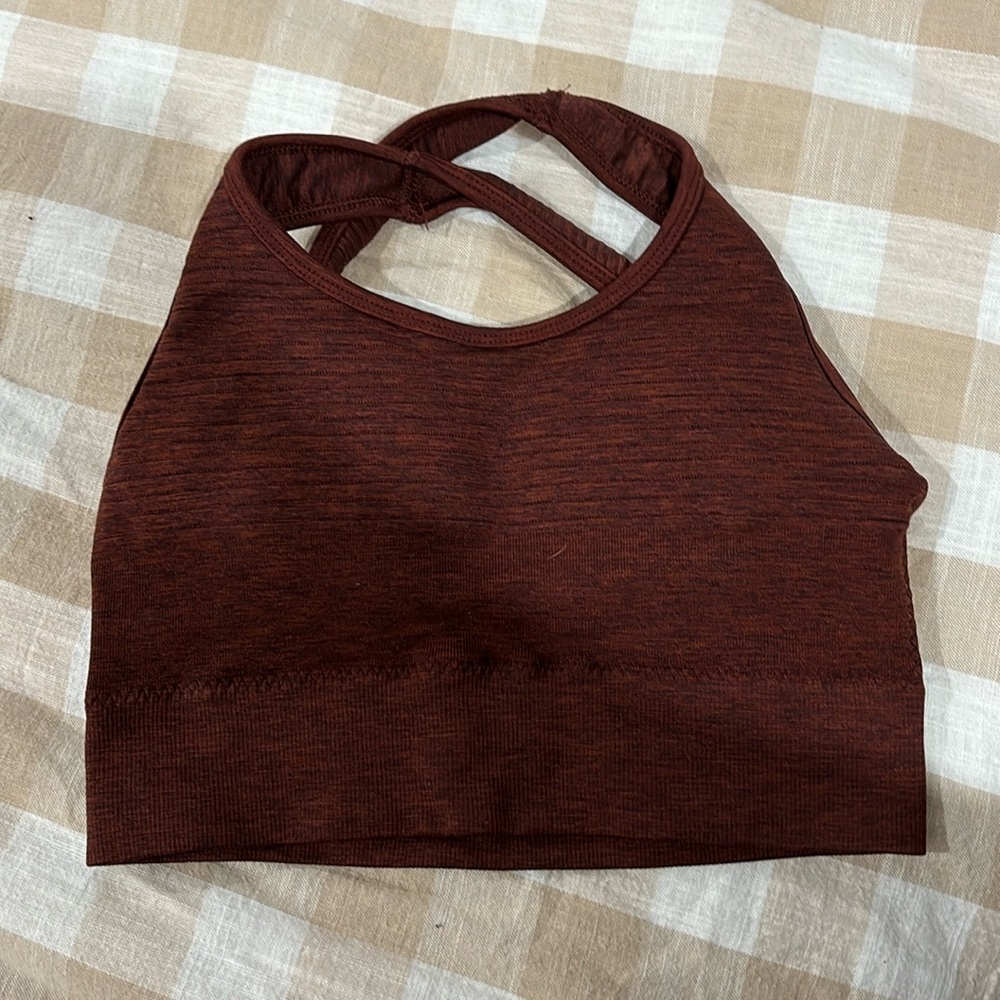 Alphalete sports bra